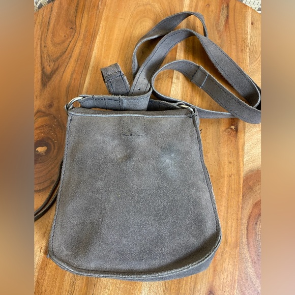 🔶Minnetonka Crossbody Handbag Mini Gray Suede Fringe Western Pouch Bag - Picture 3 of 4